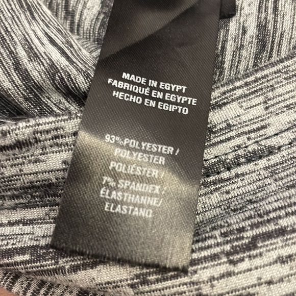 Kenneth Cole shirt, Mens Medium. - Picture 5 of 5